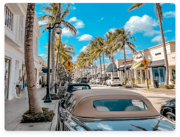 Photo of a street in Palm Beach
